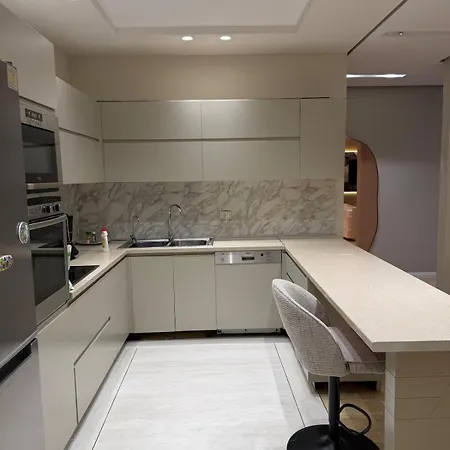 Apartment Grand 2 Bedroom *